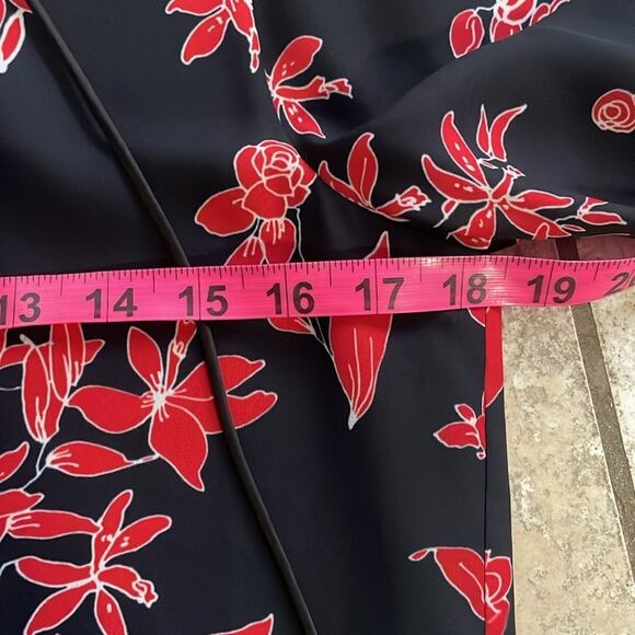 ALICE AND OLIVIA Moore Blouson-sleeve Floral Dress In Vivid Black - Picture 13 of 15